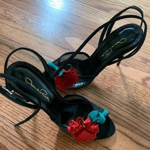Woman’s NEW Oscar de la Renta sandals